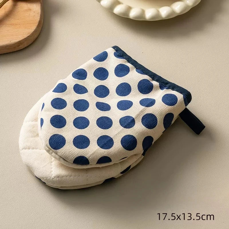 Style Polka Dot Heat-Resistant Oven Mitts for Home Use,Japanese Microwave Safe Gloves kitchen gloves heat resistant gloves