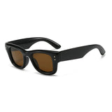 

Fashion Rivets Sunglasses for Women Men Vintage Trend Trending Sun Glasses Ladies Beach Shades Male Female UV Protection

