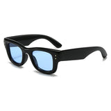 

Fashion Rivets Sunglasses for Women Men Vintage Trend Trending Sun Glasses Ladies Beach Shades Male Female UV Protection


