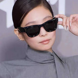 

Fashion Rivets Sunglasses for Women Men Vintage Trend Trending Sun Glasses Ladies Beach Shades Male Female UV Protection

